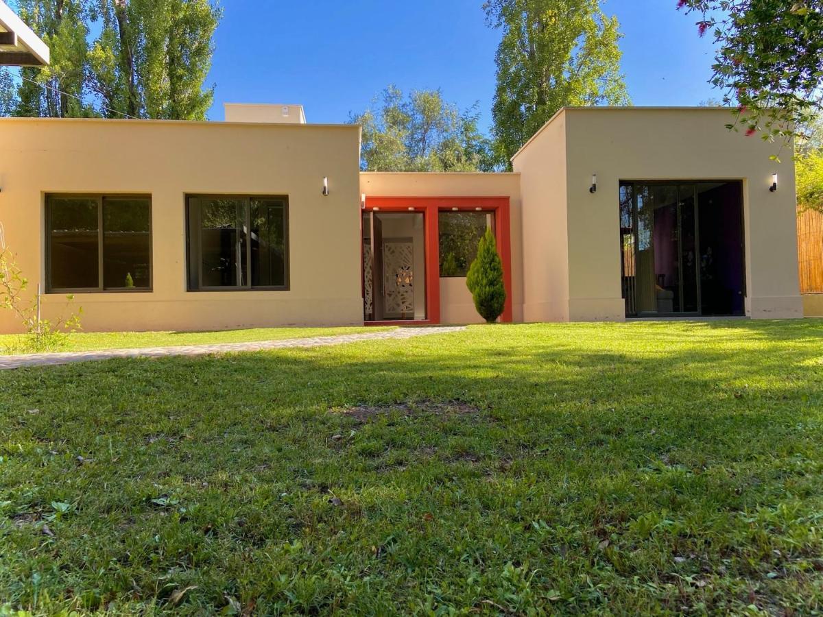 Encanto De Chacras- Moderna-a Metros De La Plaza Holiday home